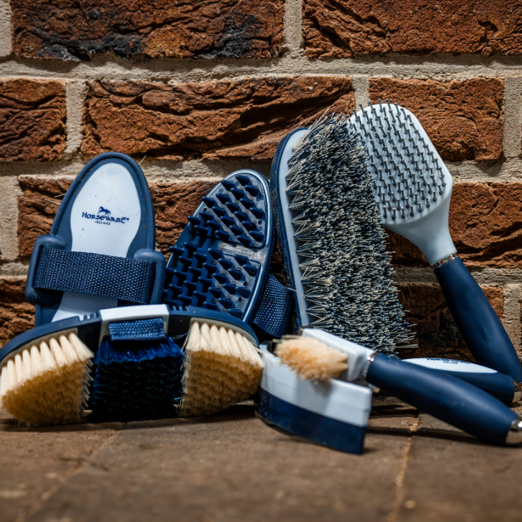 Set De Brosses Horseware Newmarket MARINE