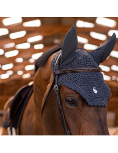Bonnet Samshield Embroidery 2