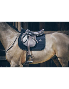 Tapis Pearls Kentucky Obstacle noir 2