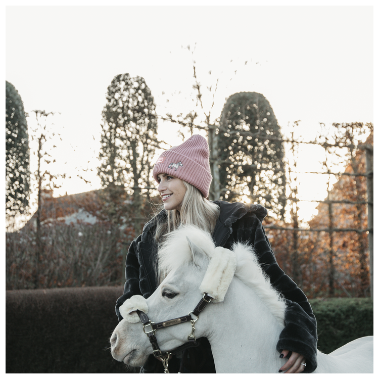 Bonnet Kentucky Sammy rose