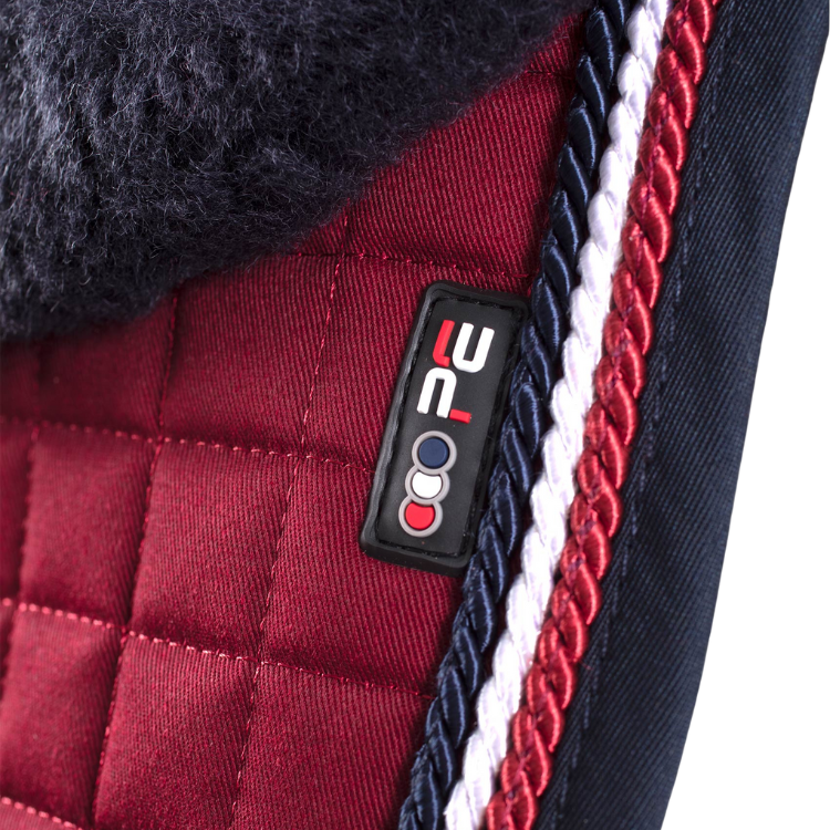 Tapis Premier Equine Close Contact Dressage MARINE/ROUGE