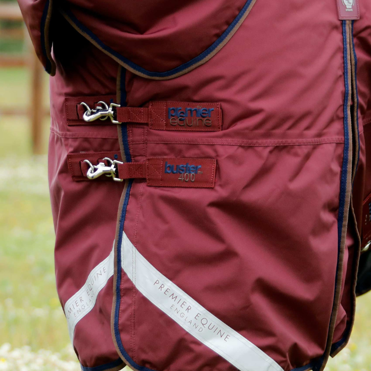 Couverture Premier Equine Buster 400g Avec Couvre Cou Bordeaux