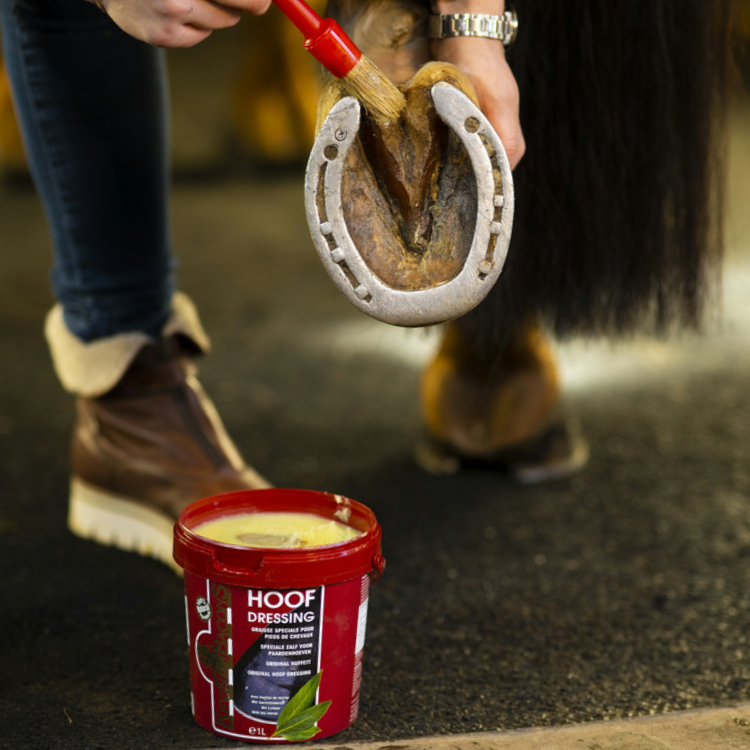 Graisse Pour Sabots Kevin Bacon's Hoof Dressing Blond 1L