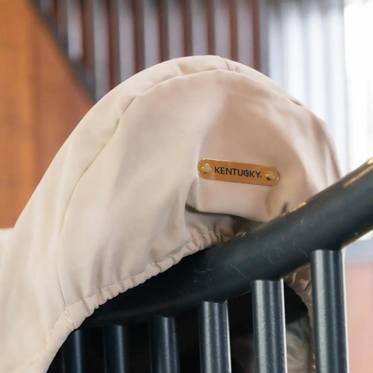 Housse De Selle Kentucky Dressage Avec Plaque