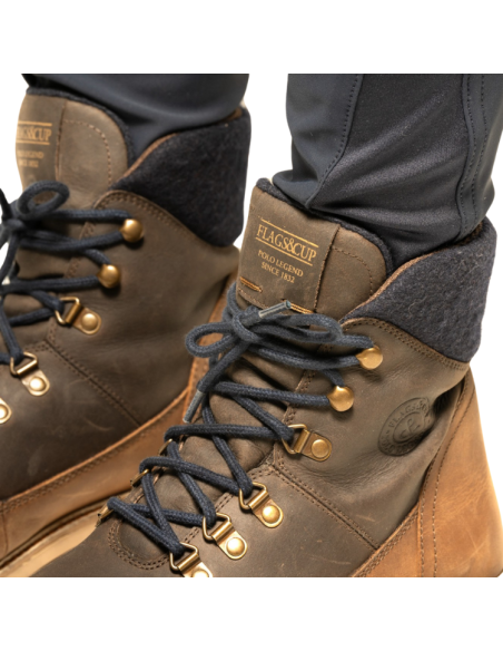 Boots Flags & Cup Uppernavik Marron