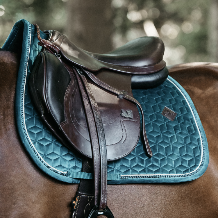 Tapis De Selle Kentucky Velvet Jumping Emeraude