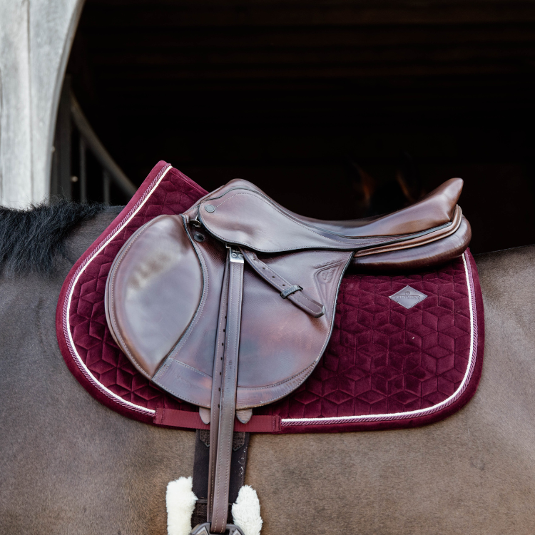 Tapis De Selle Kentucky Velvet Jumping Bordeaux