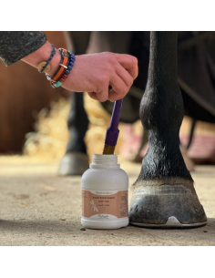 Nutragile Forti Hoof Oil 2