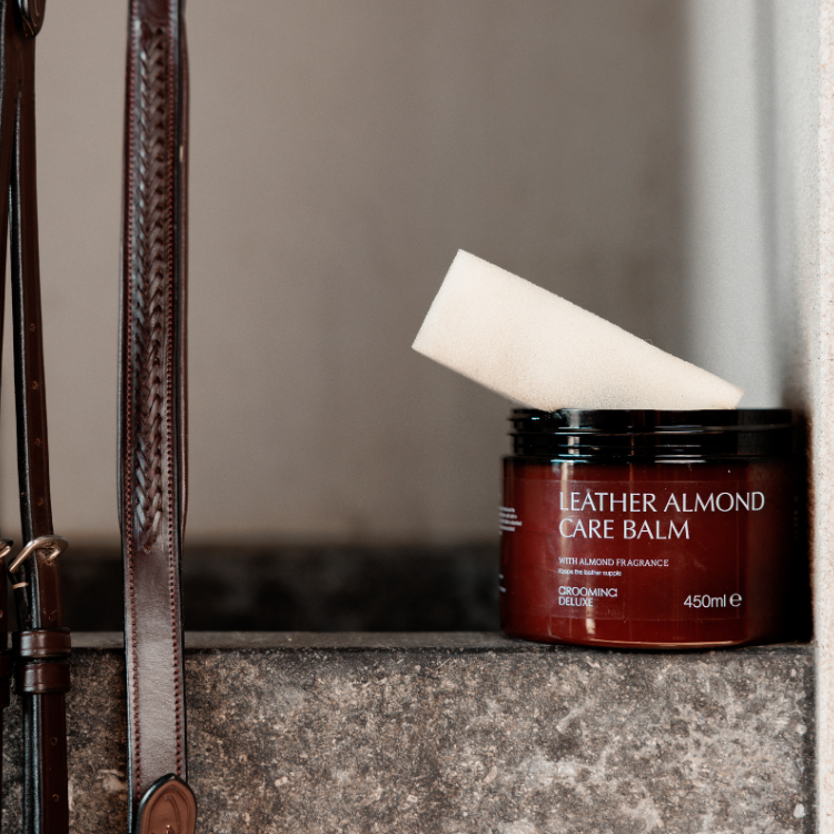 Baume Pour Cuir Grooming Deluxe Amande 450ml